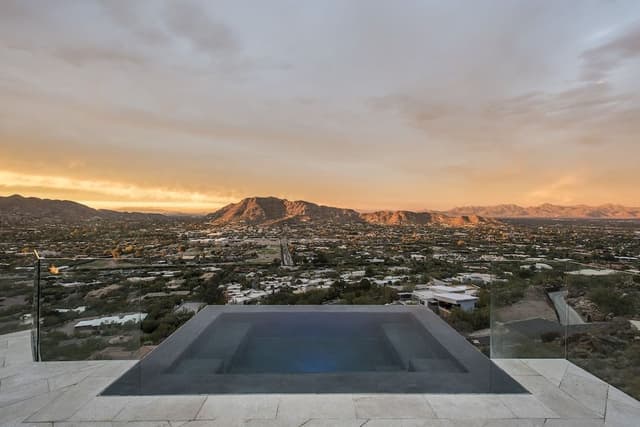 Villa (Ventana)