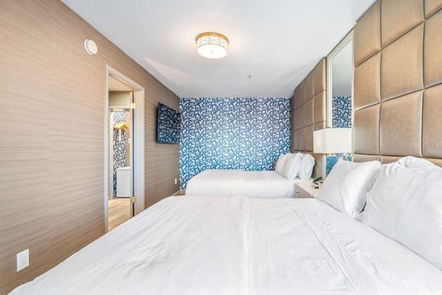 Deluxe Suite, 2 Queen Beds
