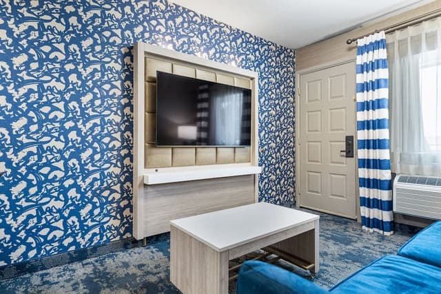 Deluxe Suite, 1 King Bed with Sofa bed, Kitchen