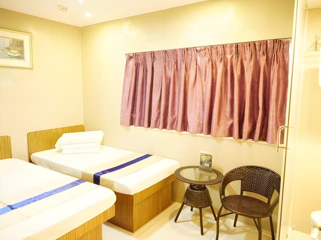 Triple Room