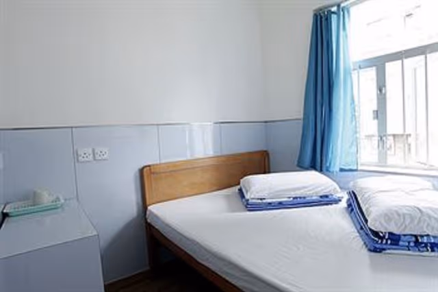 Double Room, No window