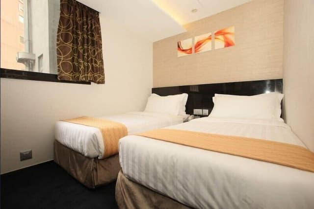 Classic Twin Room, City View