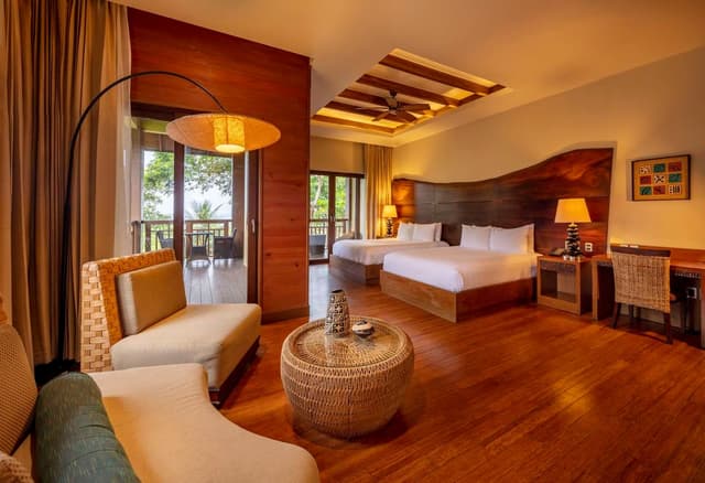 OCEAN VIEW 2 QUEEN BEDS JUNIOR SUITE