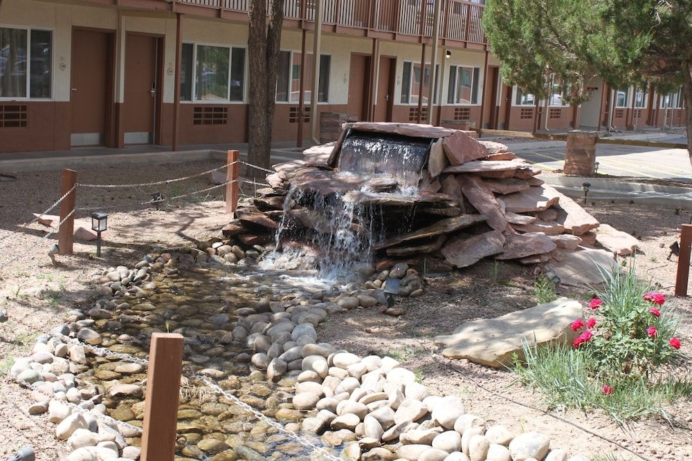 Quality Inn Navajo Nation Capital2