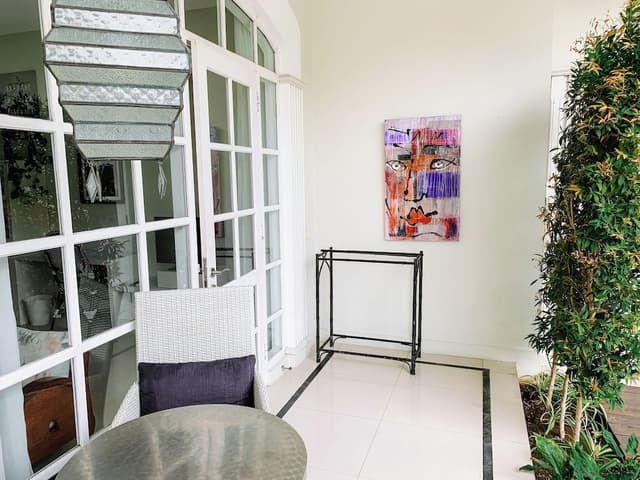 Casa Artista Pool View Room