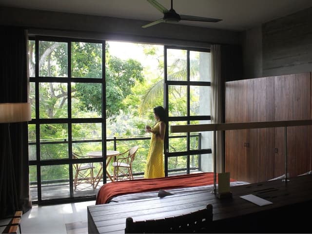 Suite, 1 King Bed (Forest)