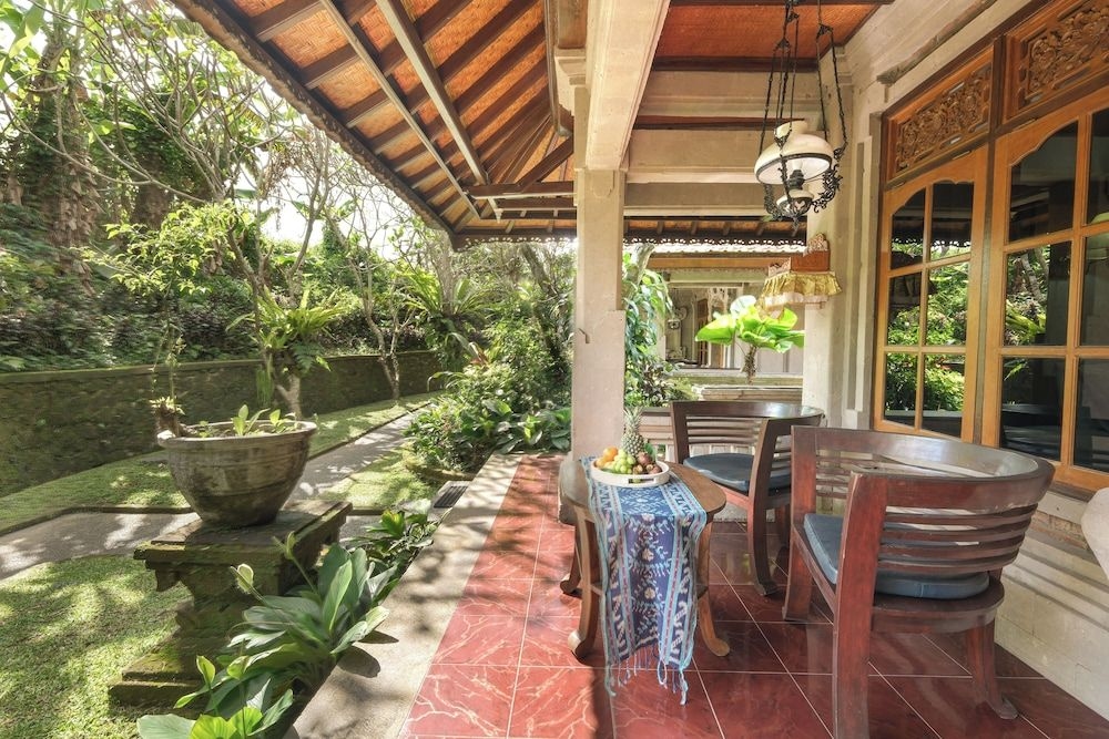 Artini 2 Cottages1