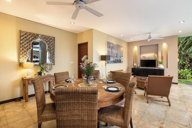 3 Bedroom Private Pool Villa Tomok