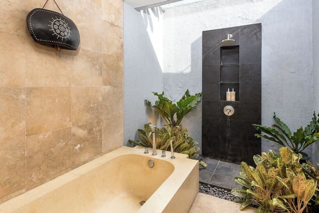 3 Bedroom Private Pool Villa Tomok