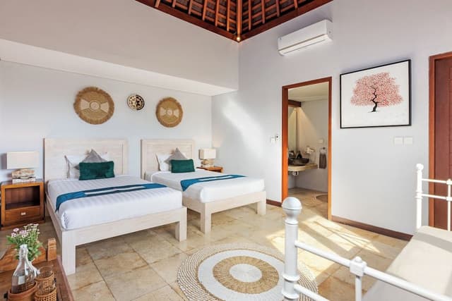 3 Bedroom Private Pool Villa Tomok