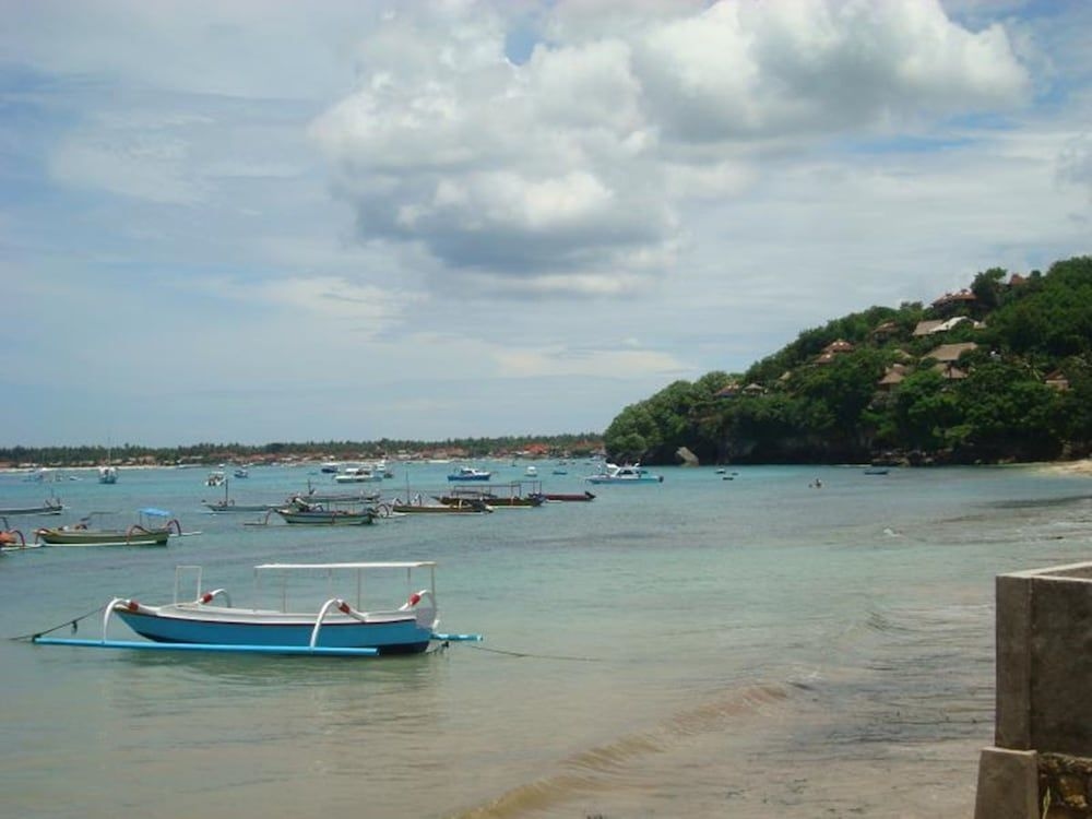 TS Hut Lembongan2