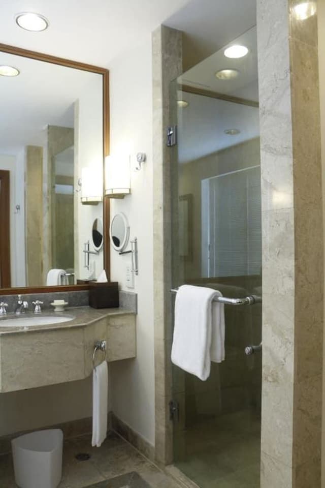 Classic Room (King)
