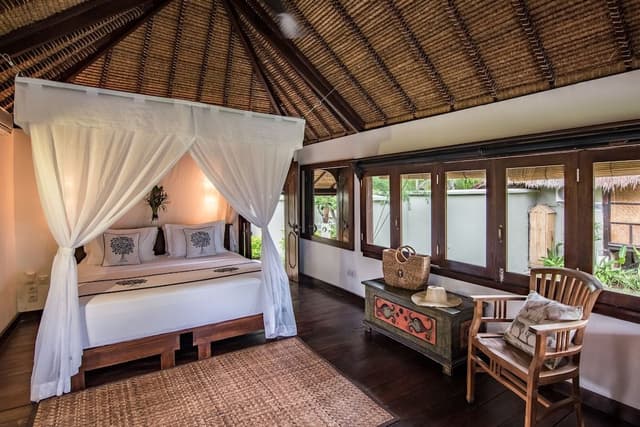 Palm View Bungalow