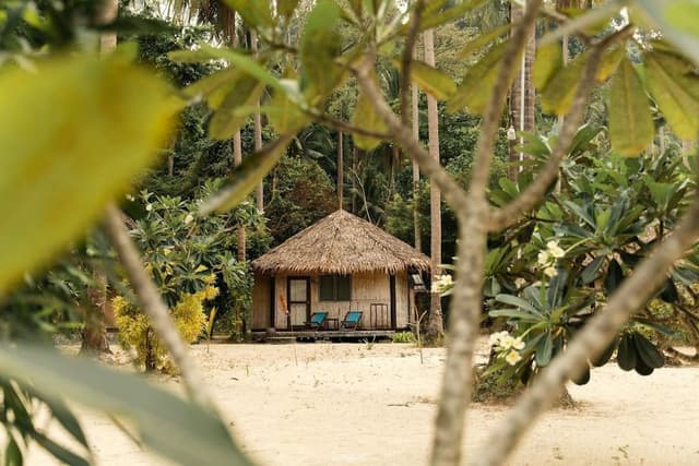 Bungalow, Garden View