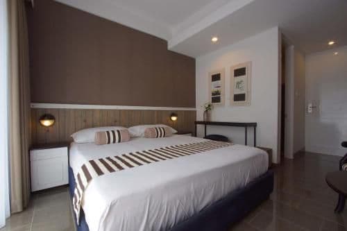 Double or Twin Room with Swimming Pool Access