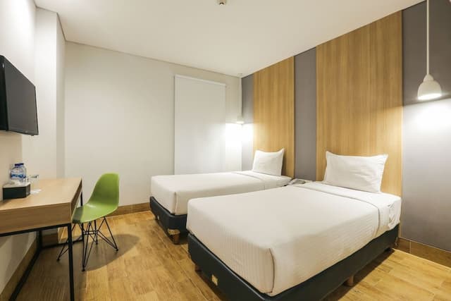 Superior Twin Room, 2 Twin Beds, Non Smoking, City View