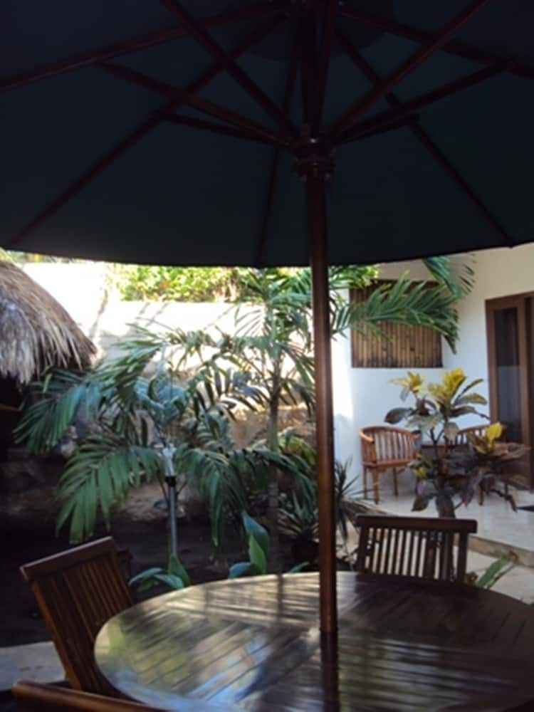 บานาน่า ลีฟ บังกะโล (Banana Leaf Bungalows)1