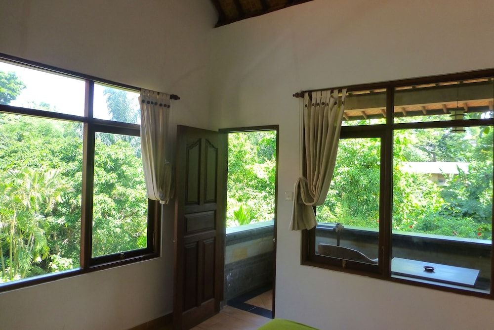 Wenara Bali Bungalow3