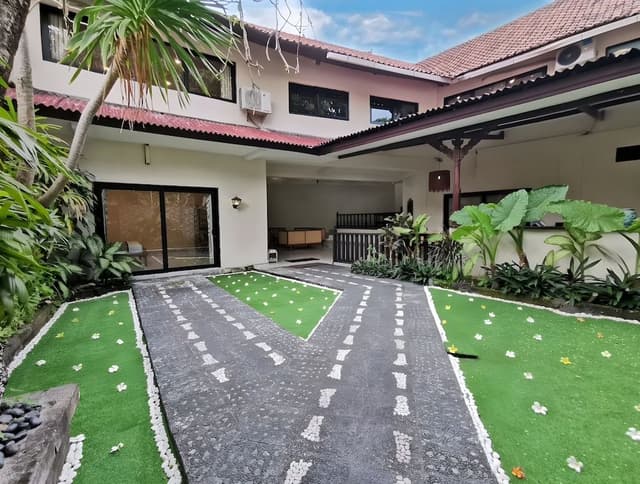Deluxe Four Bedrooms Villa