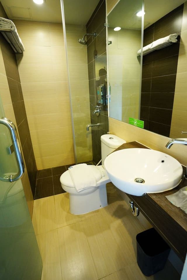 Deluxe Room Breakfast (bed type based on availability)