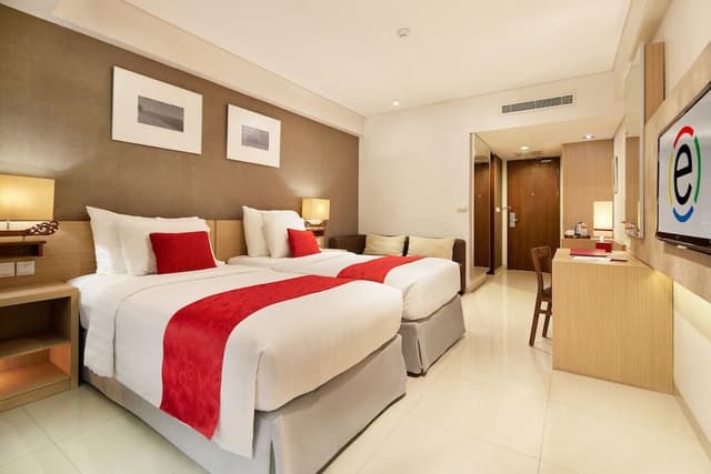 Deluxe Double or Twin Room