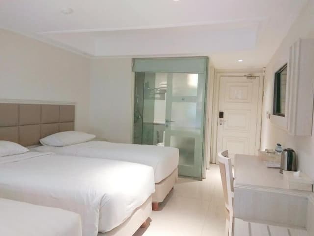 Triple Room