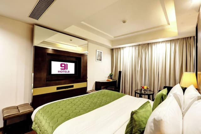 Economy Room