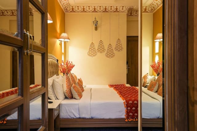 Royal Room