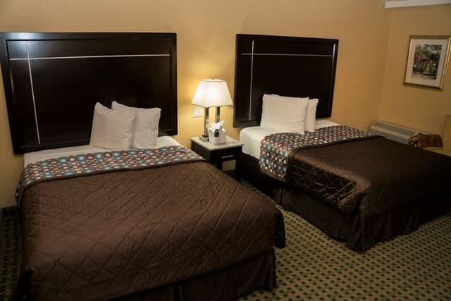 Standard Room, 2 Queen Beds, Non Smoking