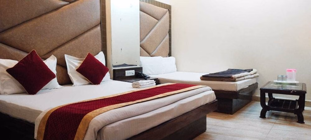 Hotel Indo Continental1