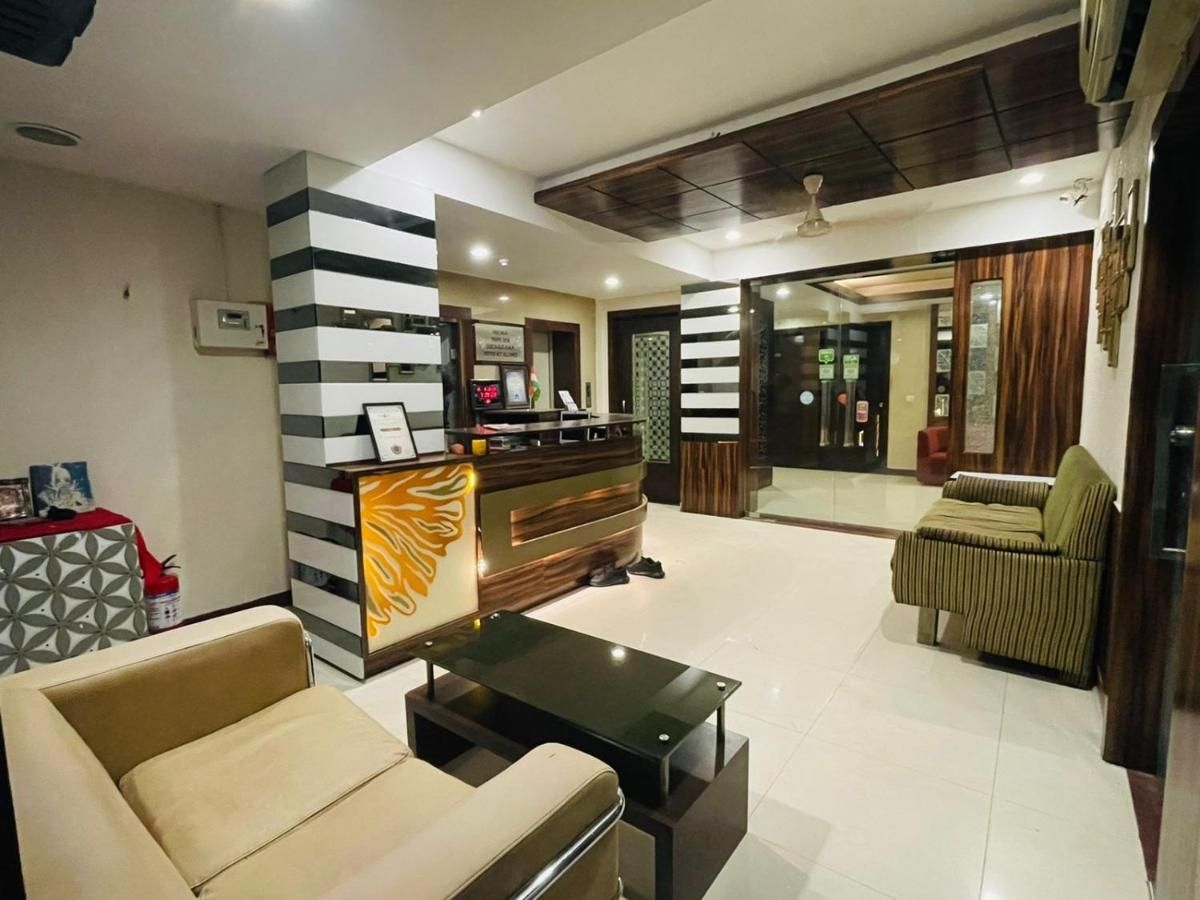 Hotel Crystal Retreat0