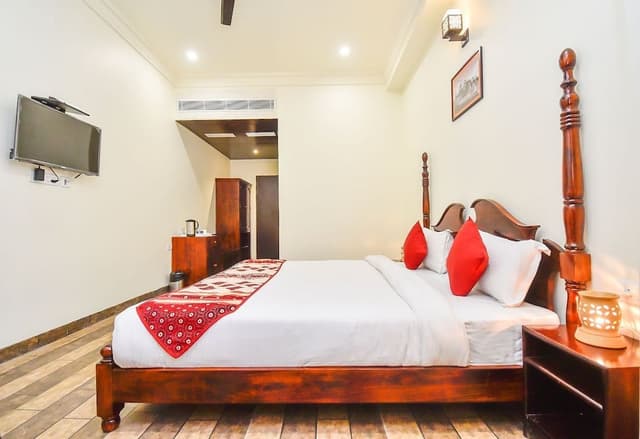 Royal Deluxe Room