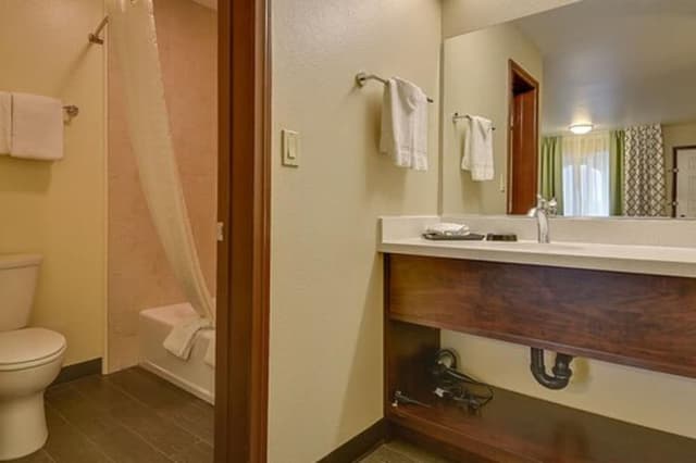 Deluxe Room, 2 Queen Beds