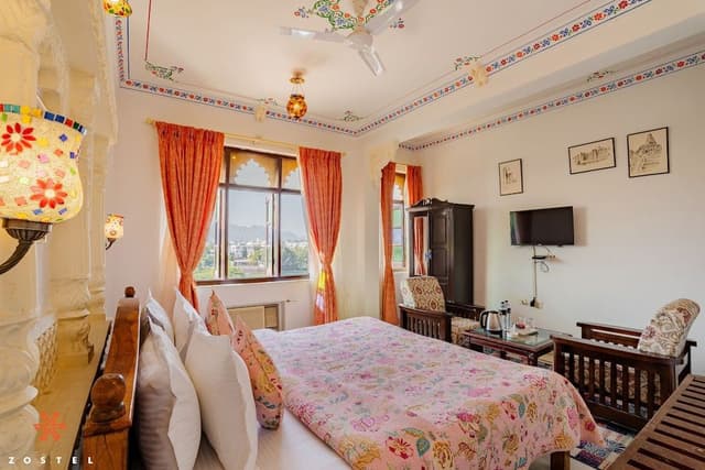 Deluxe Double Room, 1 Queen Bed, Lake View