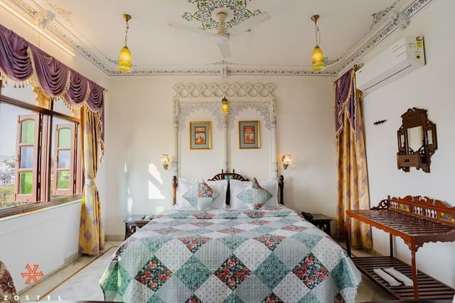 Deluxe Double Room, 1 Queen Bed, Lake View