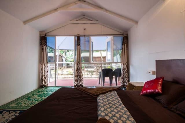 Executive Cottage, Sea View