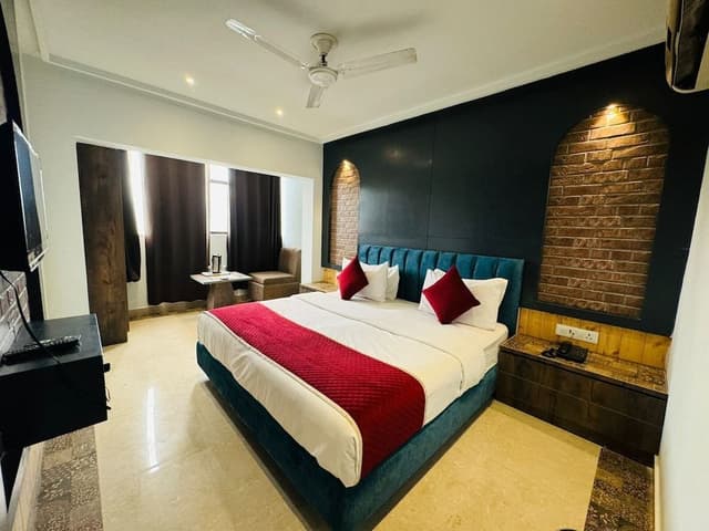 Luxury Room