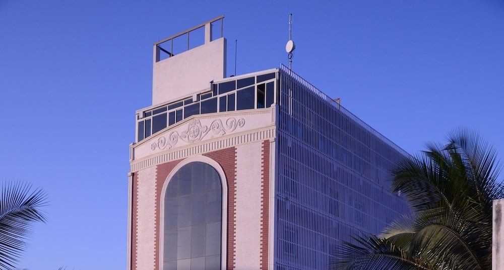 Sunray Hotel1