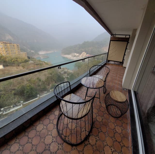 ADGC - Executive Suite - CP
