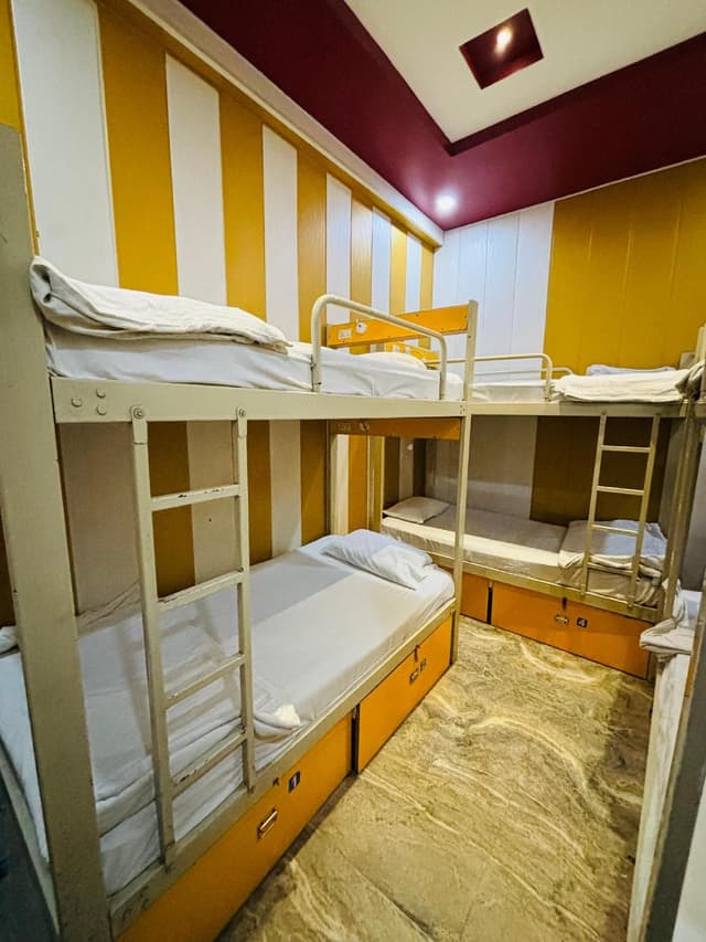 Standard 6 Bed Dormitory