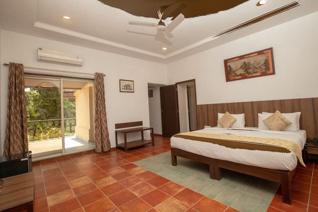 Vintage Interconnecting Room