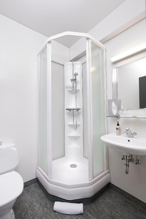 Economy Triple Room
