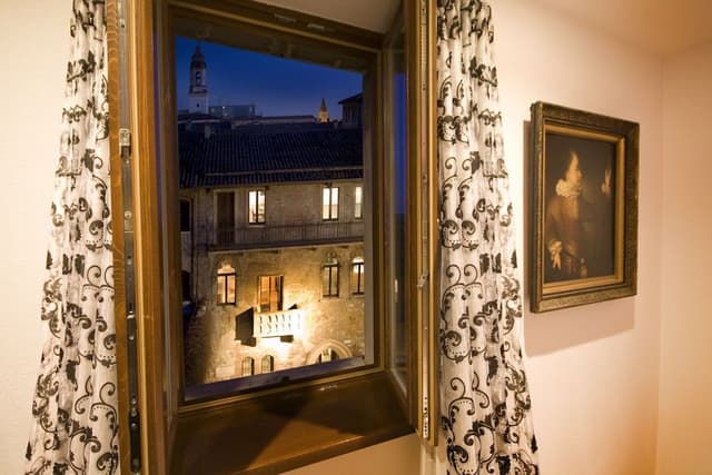 Deluxe Suite with City View