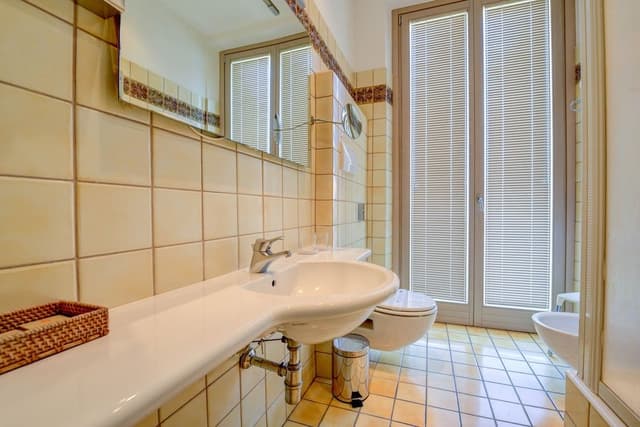 Deluxe Room, Balcony, Lake View