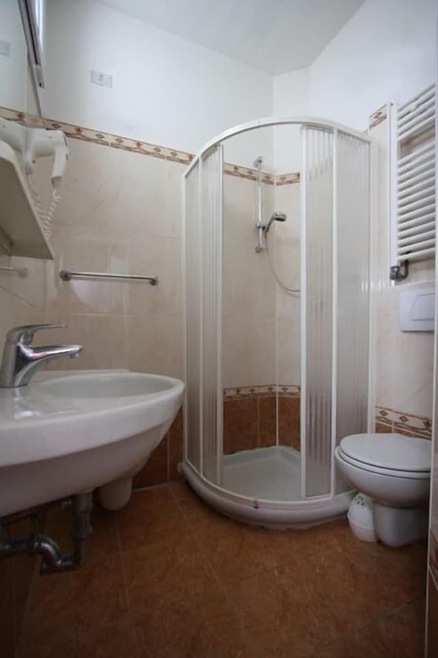Standard Double or Twin Room, Ensuite