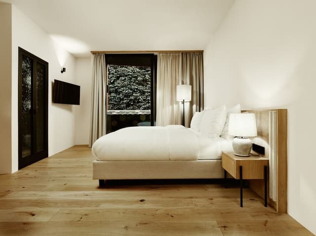 The Pin room