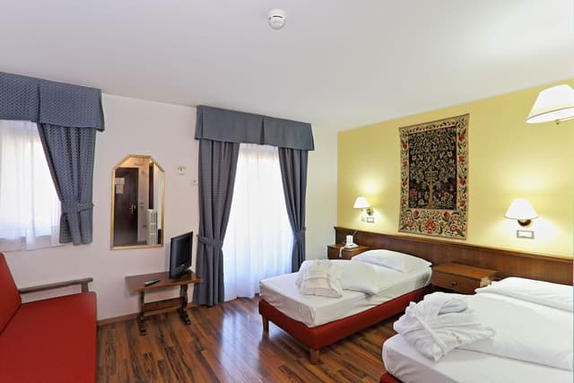 Classic Triple Room