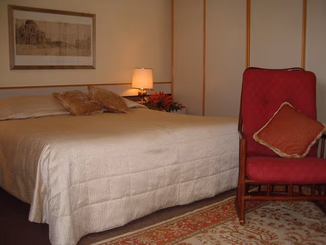 Basic Double Room, Balcony, Garden View