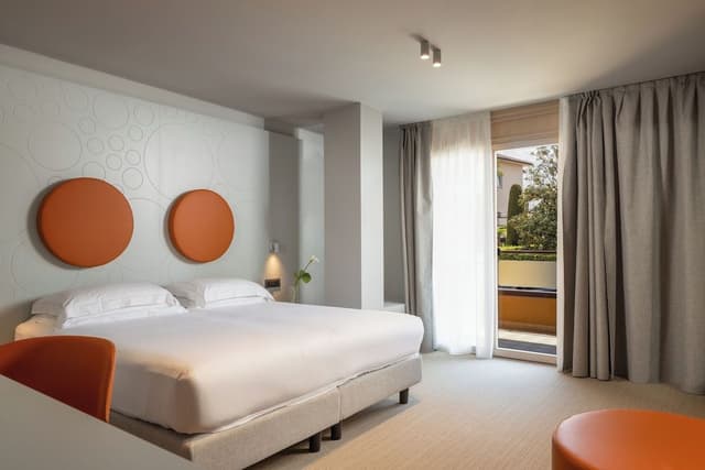 Junior Double or Twin Room, 1 Bedroom, Balcony, Annex Building