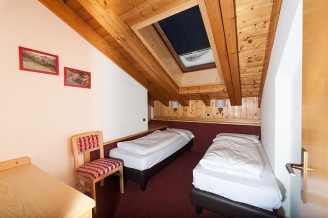 One-Bedroom Apartment - Attic (5 adults)